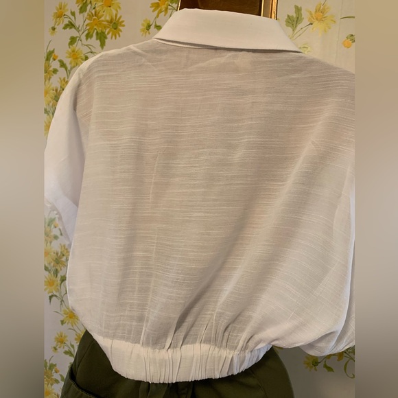 Elastic Waistband Cropped Shirt in White size M - Picture 5 of 10